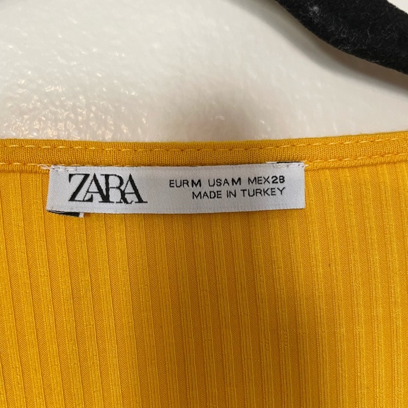 Zara Long Sleeve - M - Picture 2 of 2